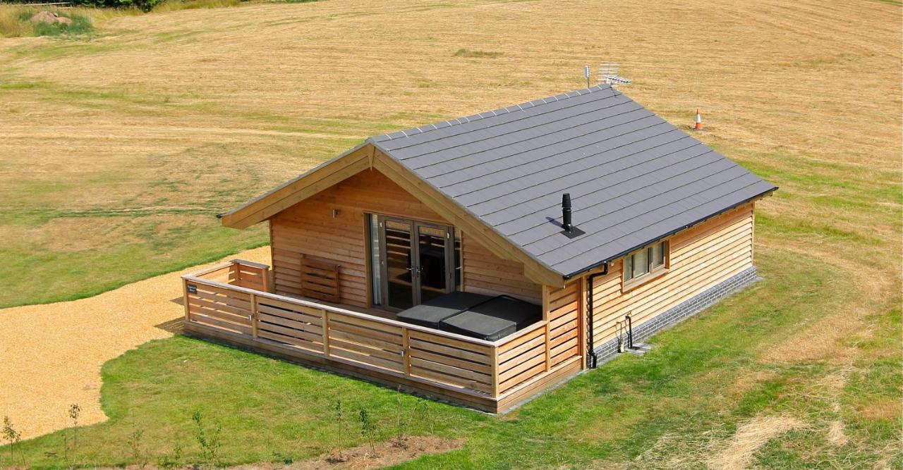 Fields End Lodges Doddington  المظهر الخارجي الصورة