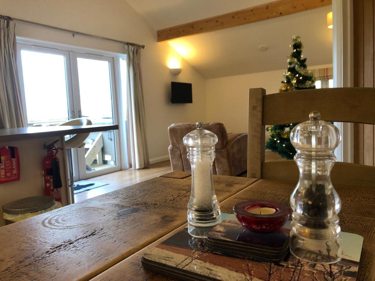 Fields End Lodges Doddington  المظهر الخارجي الصورة